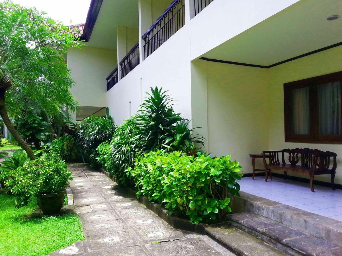 Legian Paradiso Hotel Exterior foto