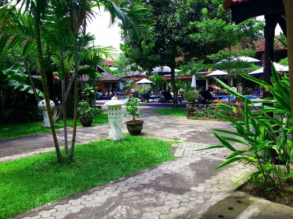Legian Paradiso Hotel Exterior foto